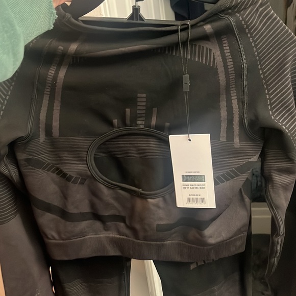 Gym Shark Seamless Set - Picture 3 of 3